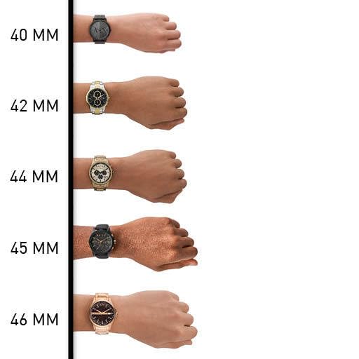 Armani Exchange Herrenuhr AX2164 mit Chronographenwerk und 46 mm Gehäuse – wahlweise mit Edelstahl-, Leder- oder Silikonarmband. Sportlich-elegantes Design mit markanter Präsenz. Für Männer, die Stil und Funktion in einem Statement vereinen.