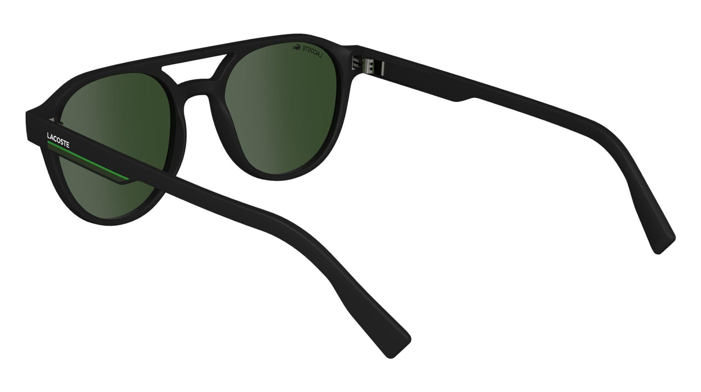 Lacoste Herren-Sonnenbrille L6008S 002 in Matte Black – stilvolles Design mit zuverlässigem UV-Schutz. Maße 53/19/145, leicht und komfortabel für täglichen Tragekomfort. Für Männer, die klassische Eleganz und klare Linien schätzen.