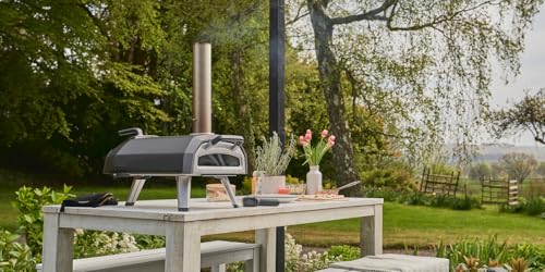 Ooni Karu 2 Multi-Brennstoff Pizzaofen . Tragbarer Outdoor-Ofen für Gas, Holz & Holzkohle.Genieße authentische Steinofenpizza überall.