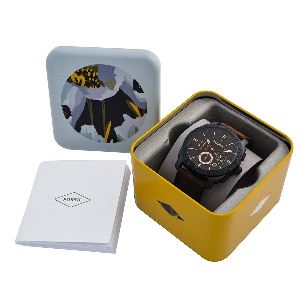 Fossil Machine Chronograph für Herren (42 mm, schwarz & braun, Edelstahl- oder Lederarmband). Robustes Gehäuse trifft präzises Chronographenwerk – stylisch, vielseitig und bereit für jedes Abenteuer. Jetzt entdecken und deinen Look upgraden.