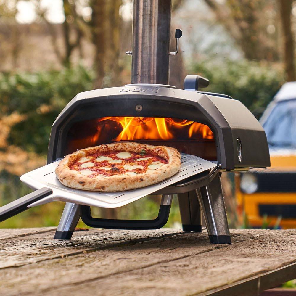 Ooni Karu 2 Multi-Brennstoff Pizzaofen . Tragbarer Outdoor-Ofen für Gas, Holz & Holzkohle.Genieße authentische Steinofenpizza überall.