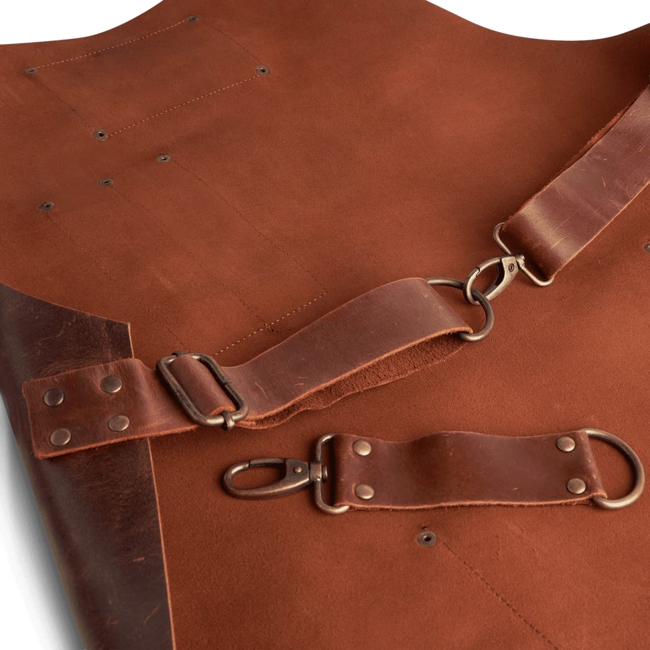 BURNHARD Grillschürze Leder Braun, Lederschürze 100% Büffelleder, Größenverstellbar, BBQ-Schürze mit Taschen, Kochschürze