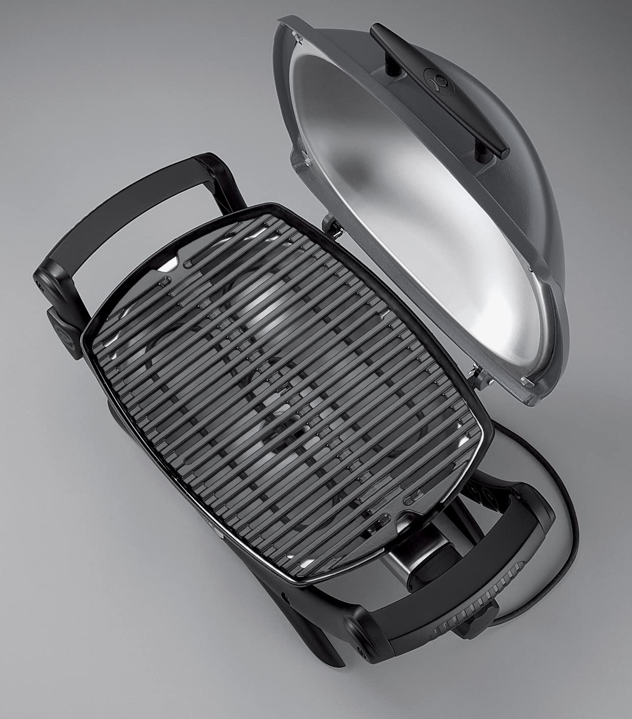 Weber Q1400 Elektrogrill (Dark Grey) mit 43 x 32 cm Grillfläche, 2-geteiltem porzellanemailliertem Gussrost und Aluminiumguss-Gehäuse. Kompakt, leistungsstark und ideal für Balkon oder Terrasse. Für stilvolles Grillen mit echtem BBQ-Feeling.