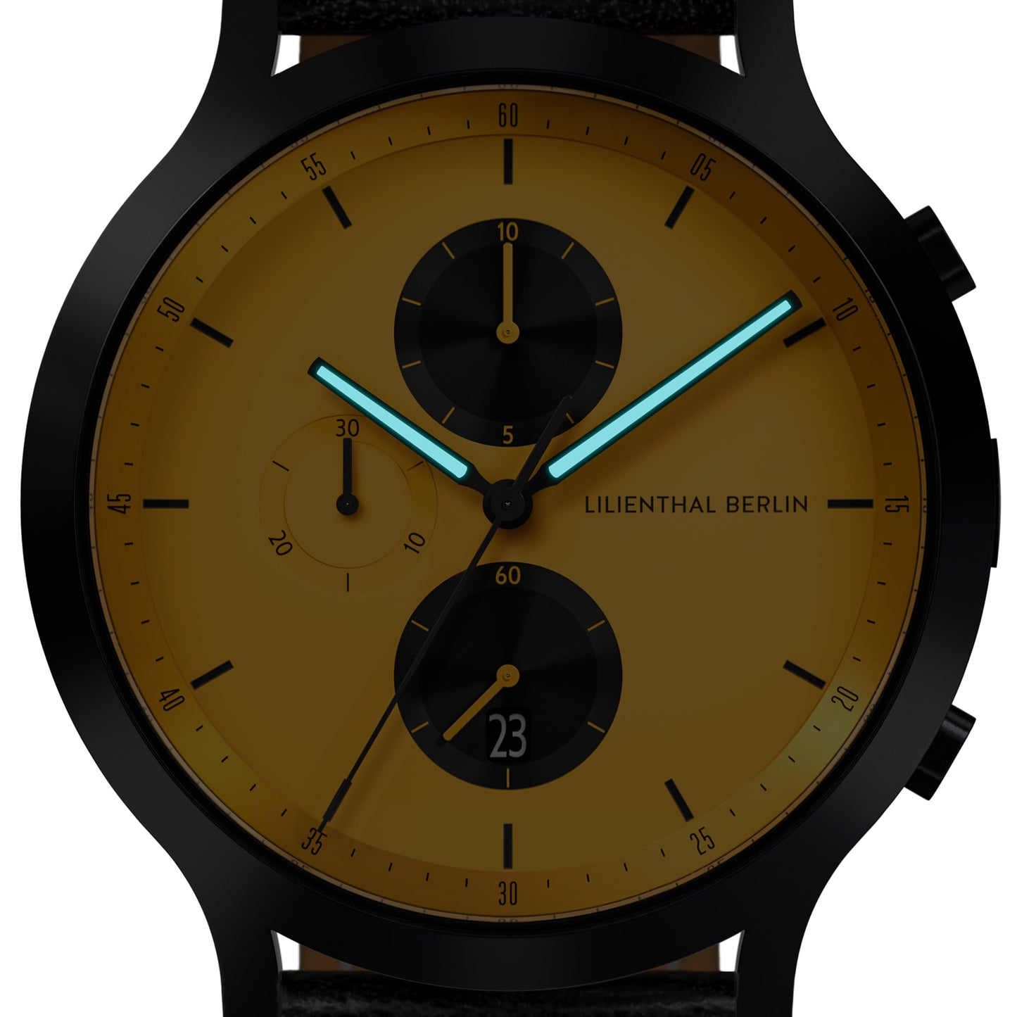 Lilienthal Berlin Chronograph Line 2 (42,5 mm, schwarz/gelb). Präziser Herren-Chronograph aus 316L-Chirurgenstahl mit Quarzwerk, saphirgehärtetem Glas & schwarzem Lederband – robust und elegant. Einfach mal urban glänzen.
