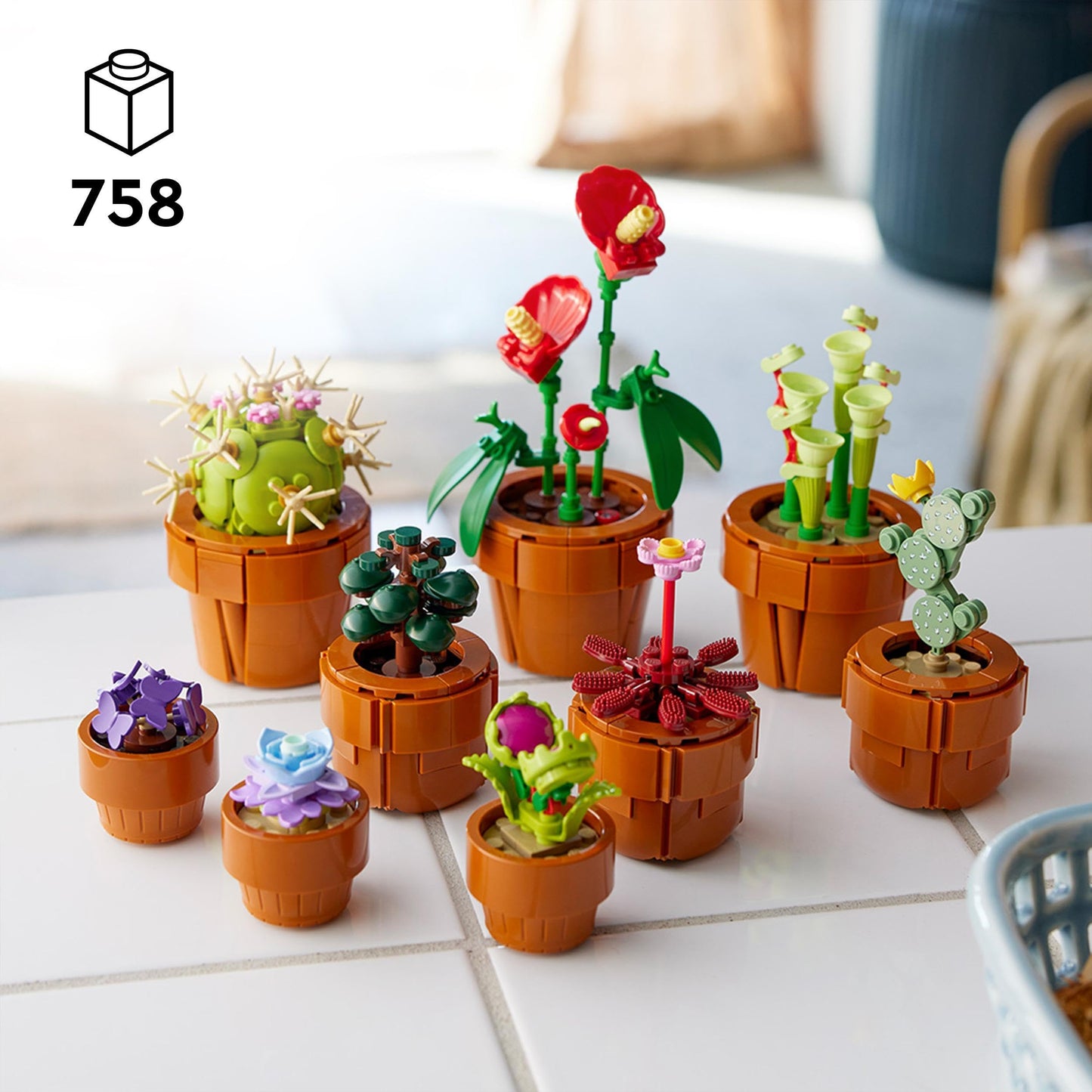 LEGO Icons Mini Pflanzen (Set 10329). 758 Teile – LEGO Pflanzen Set mit 9 Blumentöpfen aus der Botanical Collection für stilvolle Deko. Ja, auch Männer lieben Blumen!