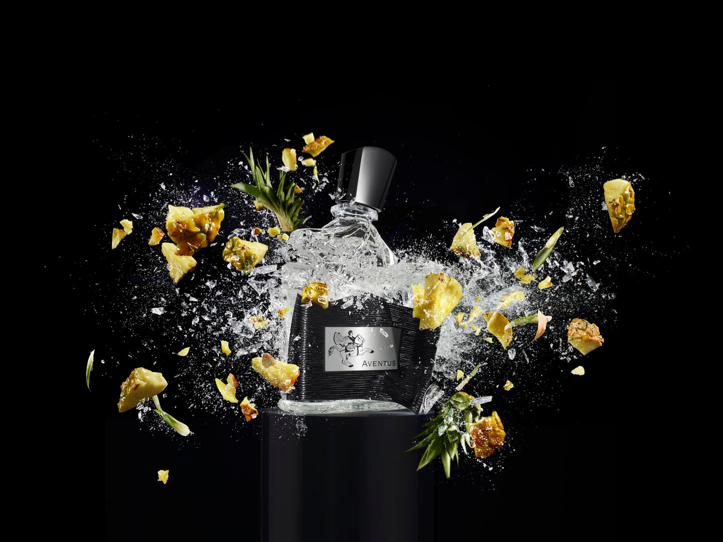 Creed Aventus Homme Eau de Parfum Spray (50 ml). Fruchtig frischer Ananas-Apfel-Boost & würzig-elegante Tiefe.