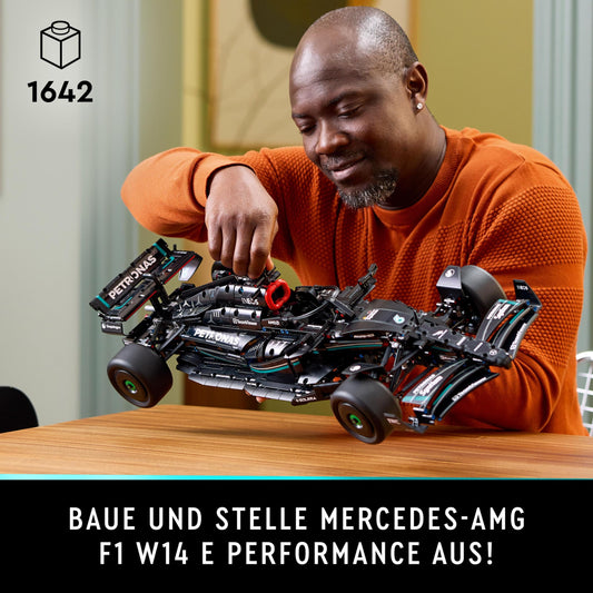 LEGO Mercedes-AMG F1 W14 (Set 42171). 1.642 Teile – Formel 1 Technic Modellauto.