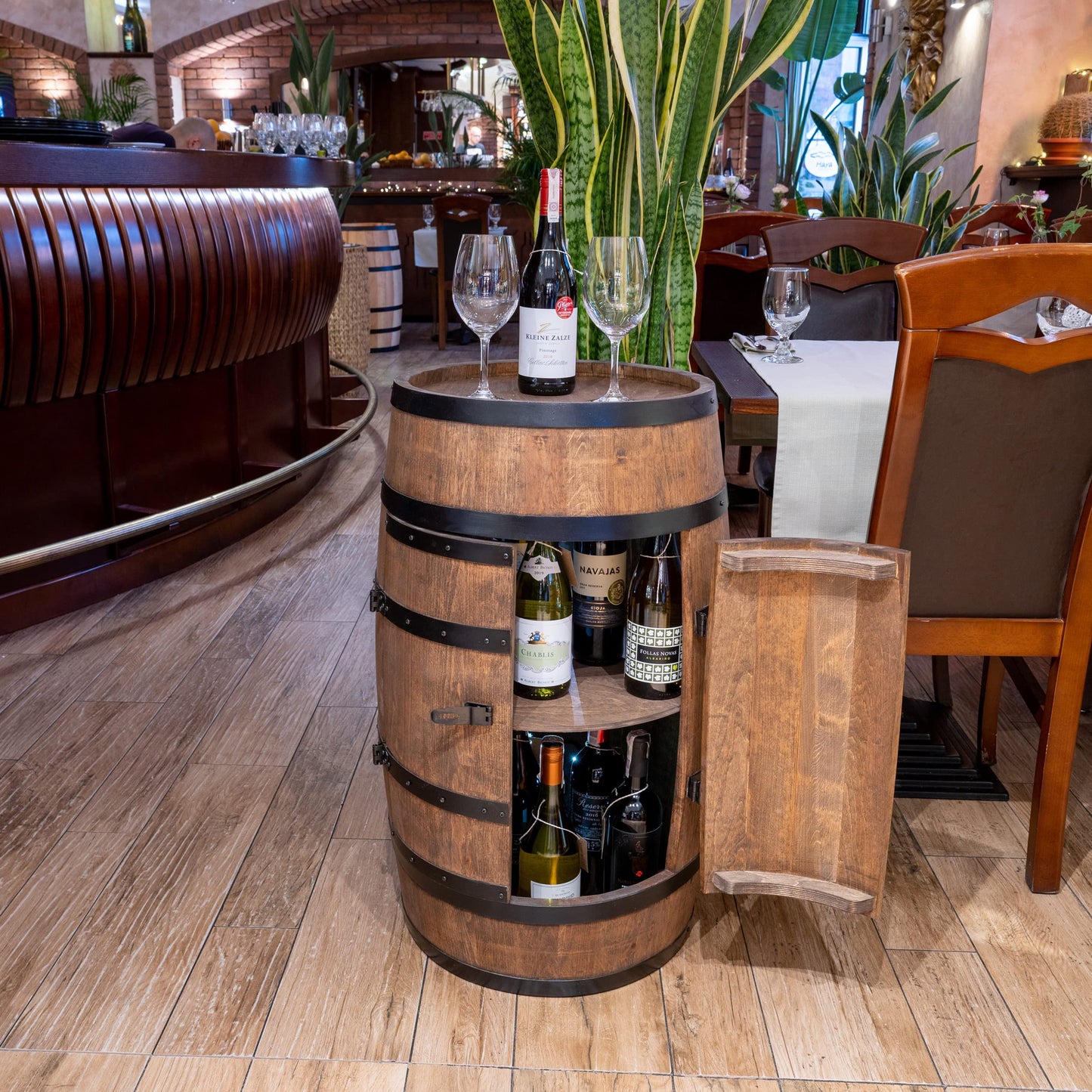 Creative Cooper Weinregal aus Holz – Deine stilvolle Minibar für Keller & Wohnzimmer.
