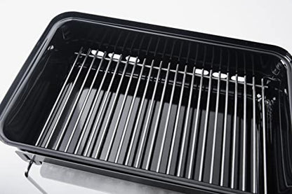 Weber Go-Anywhere Holzkohlegrill. Wir nennen ihn auch liebevoll "Die Herrenhandtasche". Leicht, kompakt und ideal für Camping, Balkon oder unterwegs. Für echtes BBQ-Feeling im tragbaren Format.