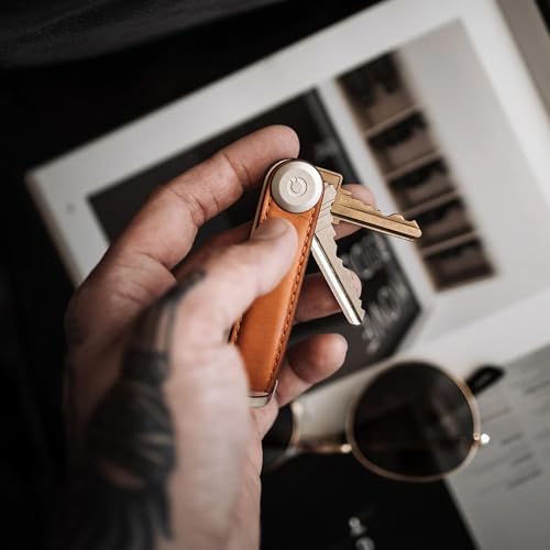 Orbitkey Premium-Leder-Schlüsselanhänger 2.0. Greif zu und verleihe deinem Schlüsselbund stilvolle Ordnung.