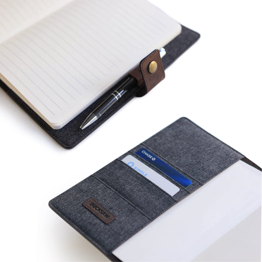 CASE ELEGANCE Leder-Notizbuch A5 aus echtem Vollnarbenleder im Vintage-Look – nachfüllbar, mit Stiftschlaufe, Kartenfächern und Messingverschluss. Ideal als Tagebuch, Skizzenbuch oder Reisetagebuch. Für stilvolle Notizen mit Charakter.