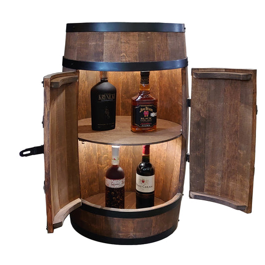 CREATIVE COOPER Weinregal in Fassoptik mit Tür, LED-Beleuchtung und 80 cm Höhe – gefertigt aus Holz im Farbton Wenge. Ideal als Minibar, Flaschenregal oder dekorativer Weinschrank. Stilvolles Fassmöbel für Genießer mit Sinn für Atmosphäre.