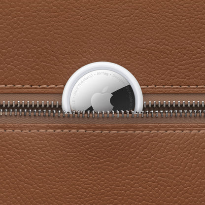 Apple AirTag – kompakter Tracker zum Wiederfinden von Schlüsseln, Geldbörsen, Gepäck und mehr. Einfaches Setup mit iPhone oder iPad, präzise Ortung. Mit austauschbarer Batterie.